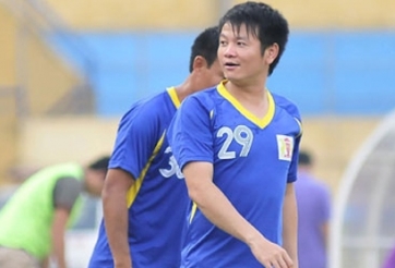 Văn Quyến hết thời vẫn đầy danh hiệu